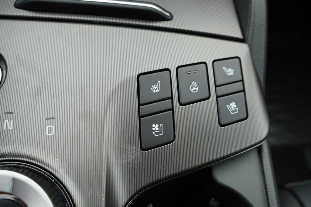 new 2026 Kia Sportage Hybrid car, priced at $37,377