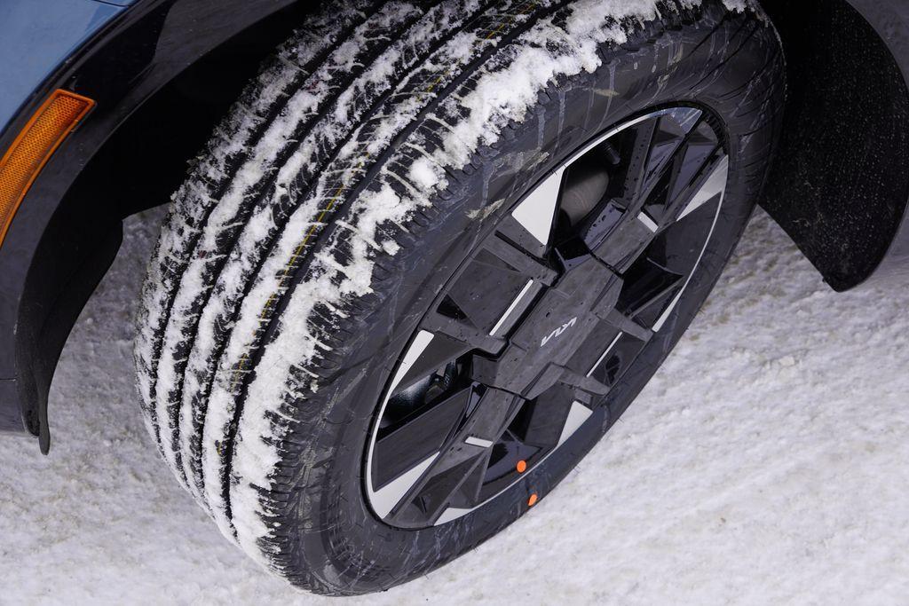 new 2026 Kia Sportage Hybrid car, priced at $37,377