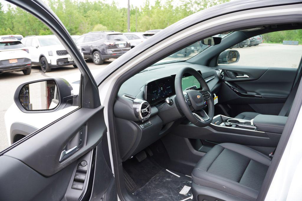 new 2026 Chevrolet Equinox car, priced at $32,796