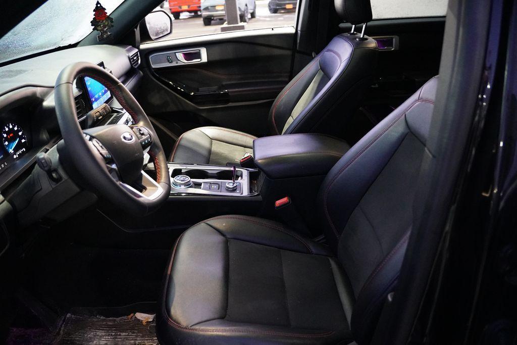 used 2023 Ford Explorer car, priced at $31,654