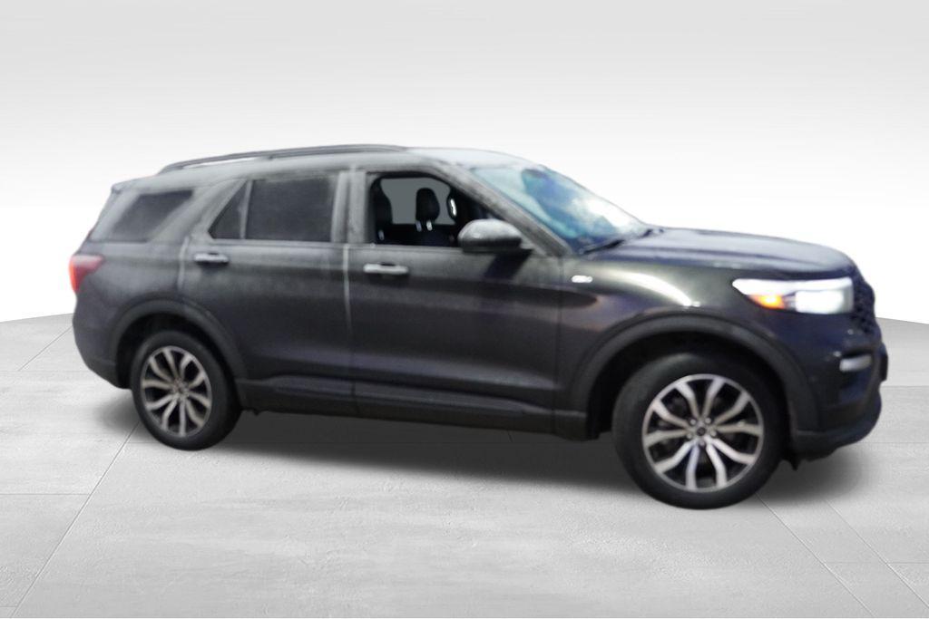 used 2023 Ford Explorer car, priced at $31,654