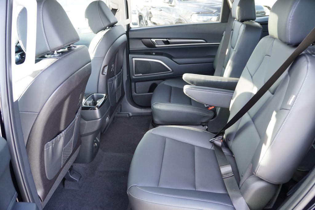 new 2025 Kia Telluride car, priced at $40,070