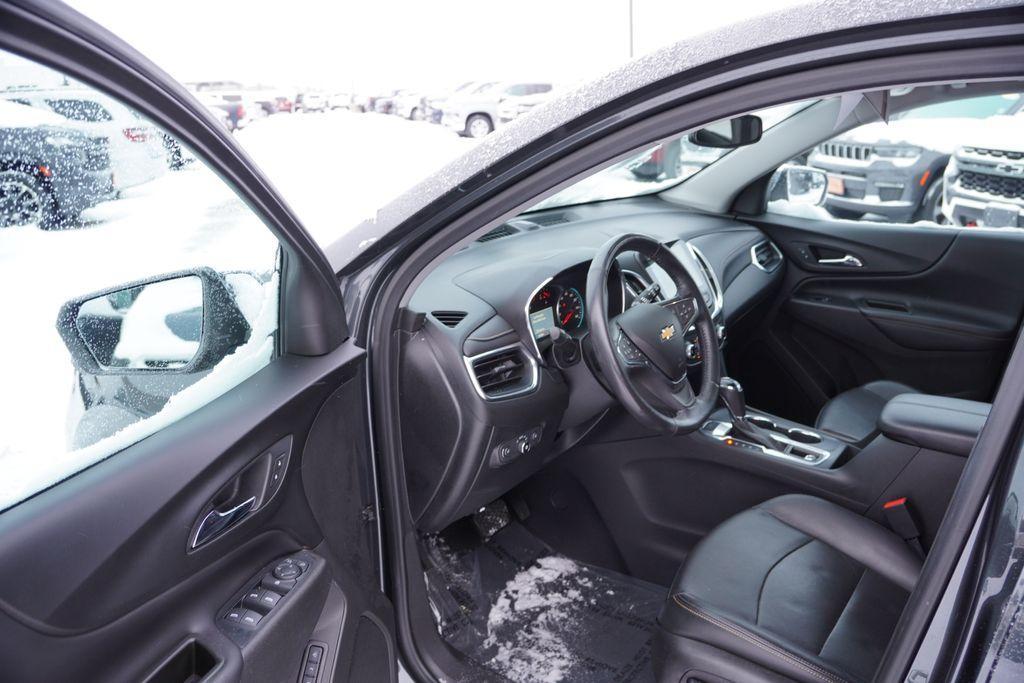used 2019 Chevrolet Equinox car, priced at $17,293