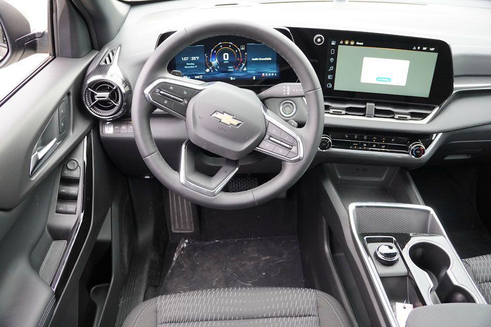 new 2026 Chevrolet Equinox car, priced at $28,940