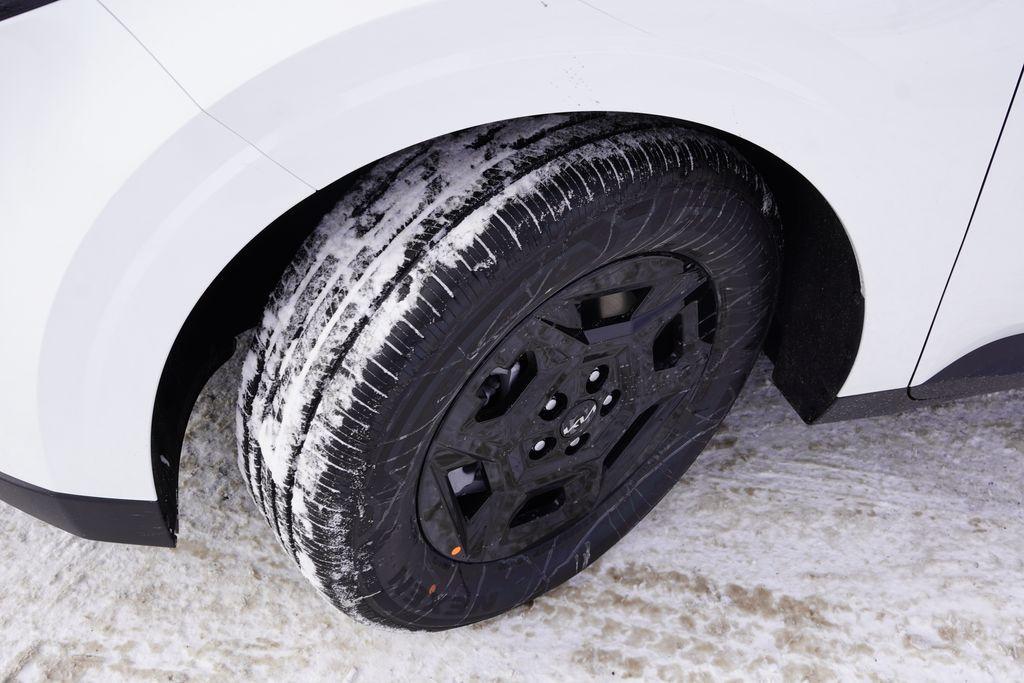 new 2026 Kia Carnival car, priced at $36,810