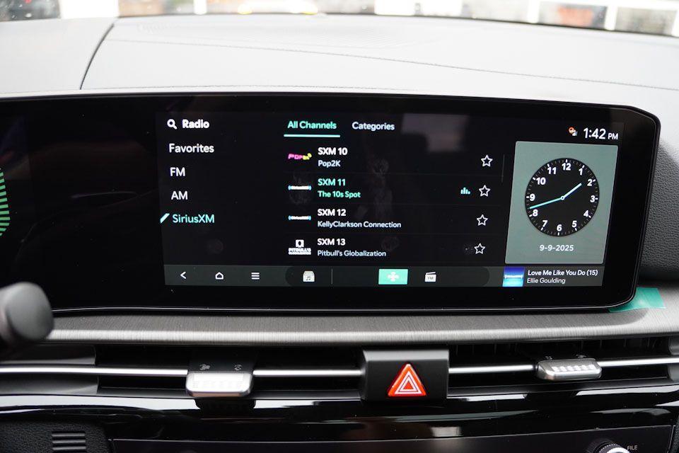 new 2026 Kia Sportage Hybrid car, priced at $33,342