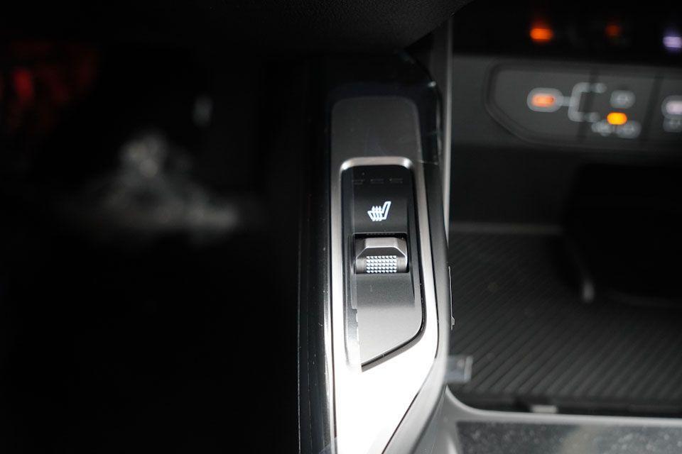 new 2026 Kia Sorento car, priced at $38,408