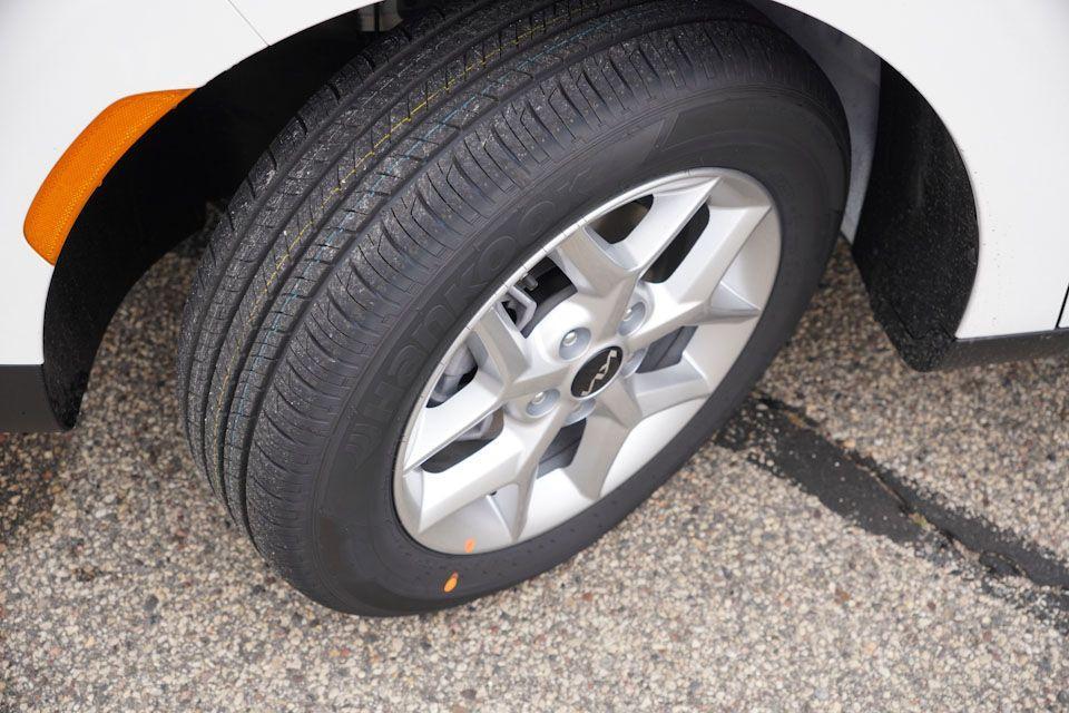 new 2025 Kia Soul car, priced at $19,348