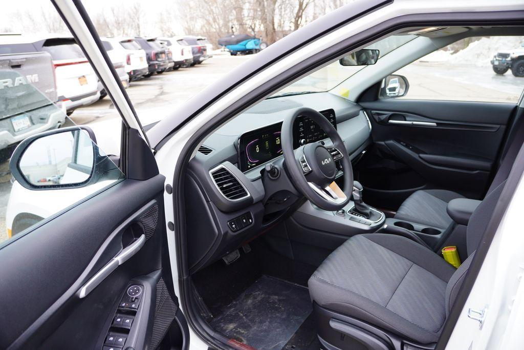 new 2026 Kia Seltos car, priced at $24,381