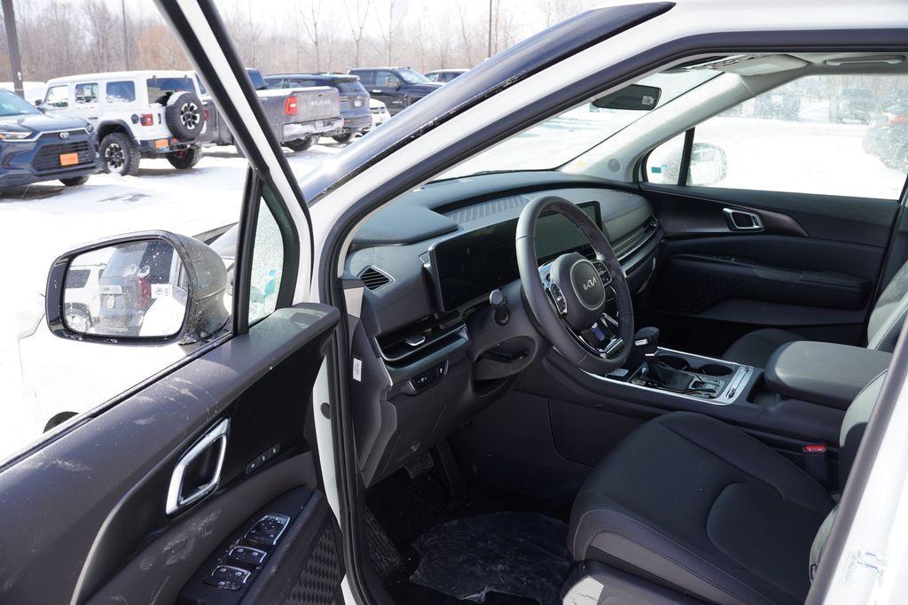 new 2026 Kia Carnival car, priced at $44,022