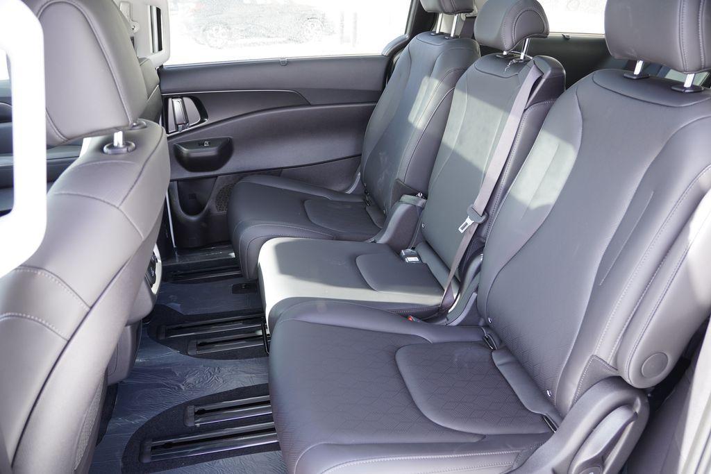 new 2026 Kia Carnival car, priced at $44,022