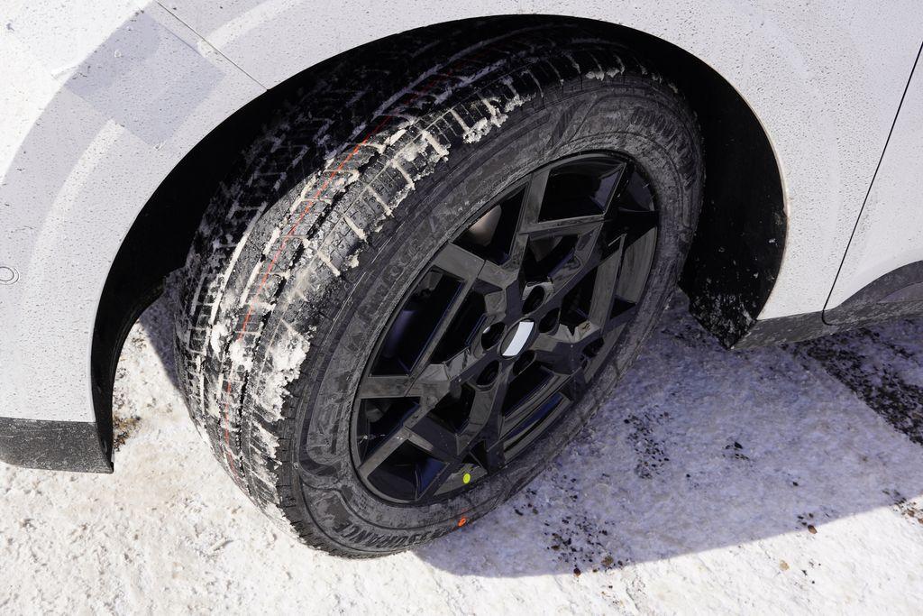 new 2026 Kia Carnival car, priced at $44,022