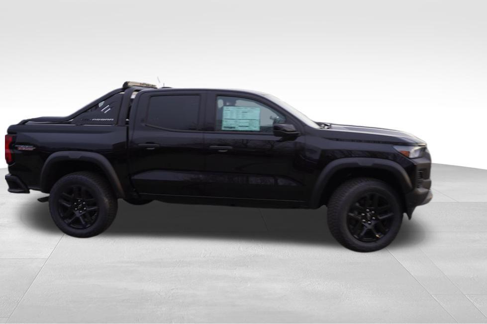 new 2025 Chevrolet Colorado car, priced at $39,990