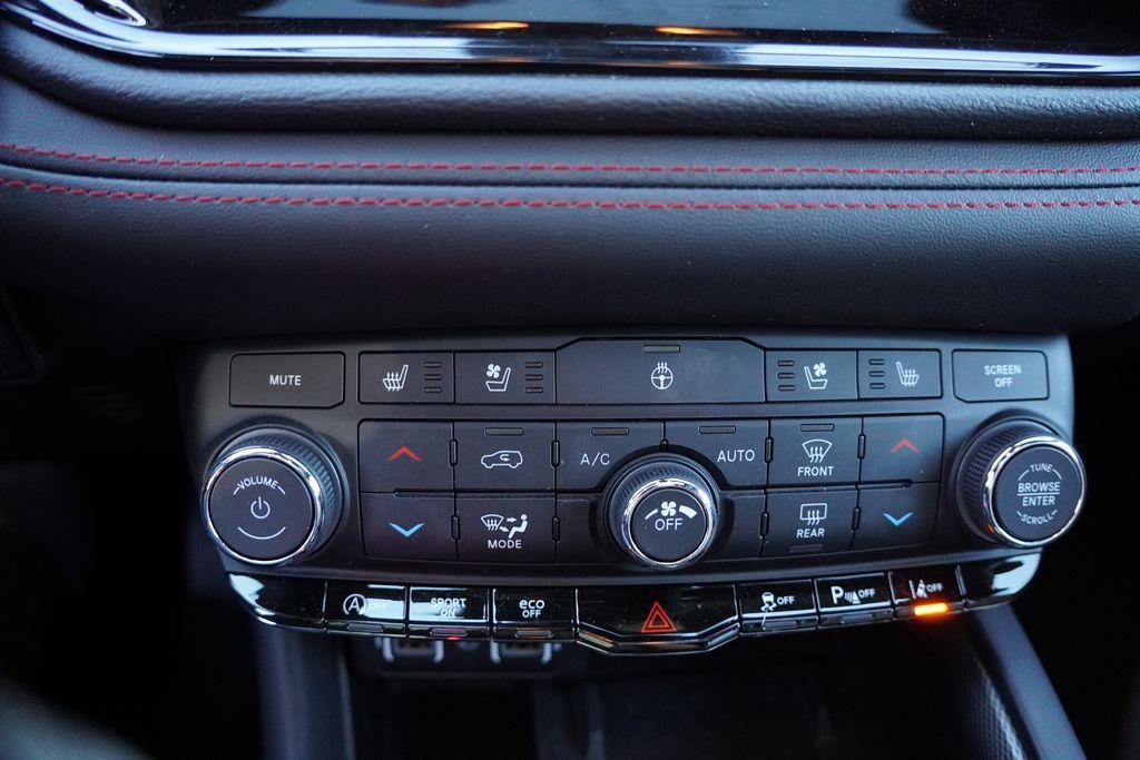 used 2025 Dodge Durango car, priced at $37,977