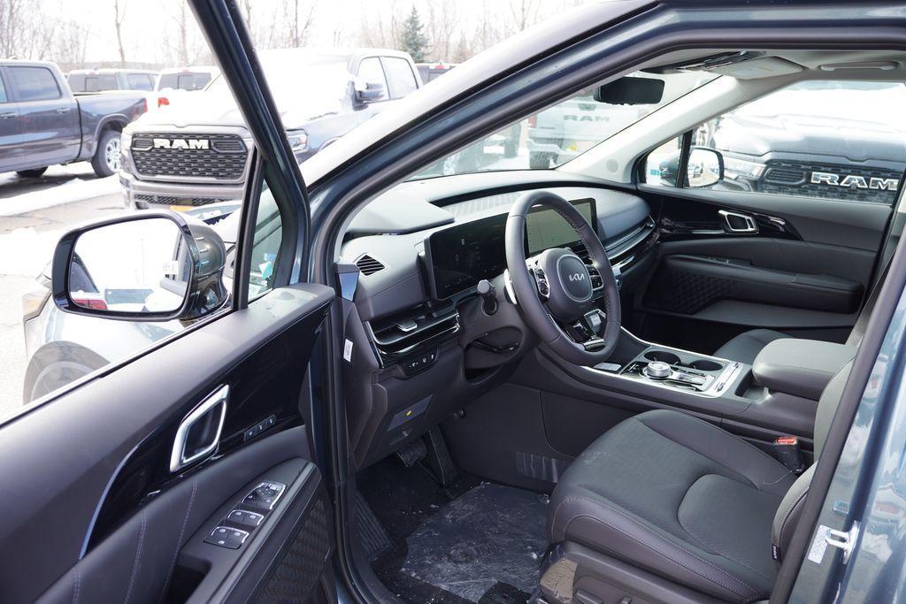 new 2026 Kia Carnival Hybrid car, priced at $49,540