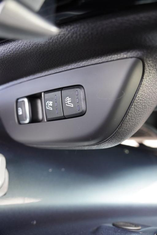 new 2026 Kia Carnival Hybrid car, priced at $49,540