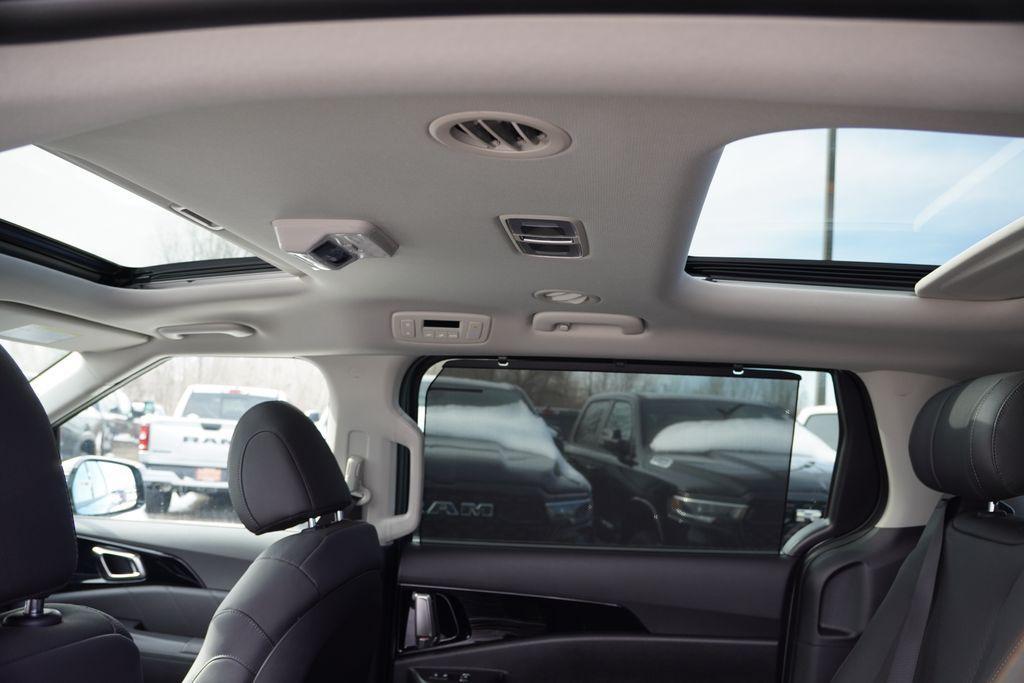 new 2026 Kia Carnival Hybrid car, priced at $49,540