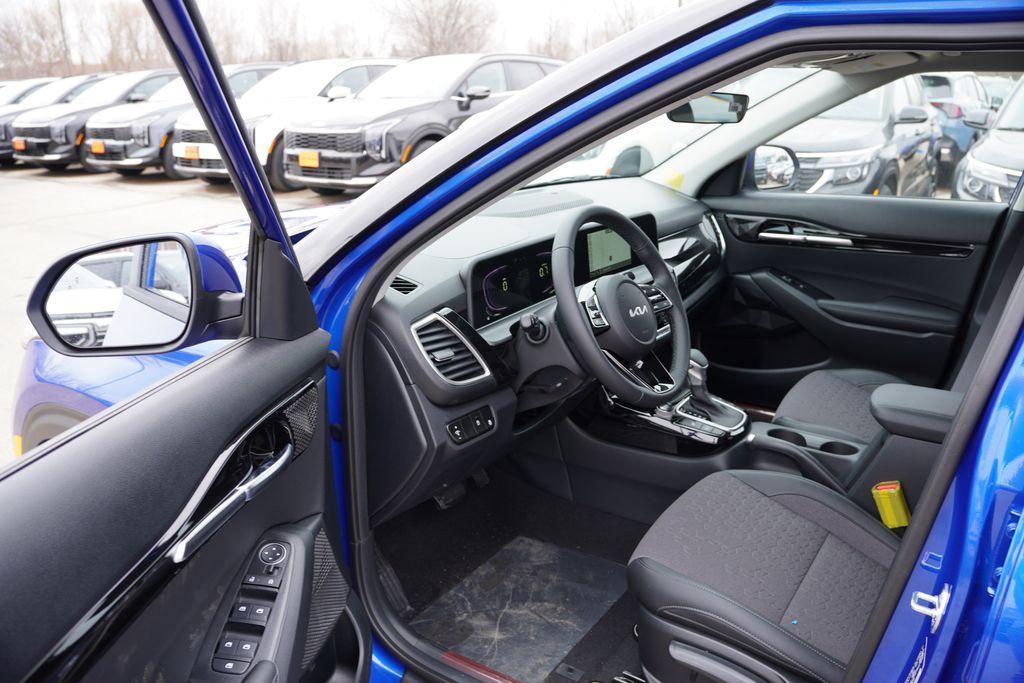 new 2026 Kia Seltos car, priced at $24,956