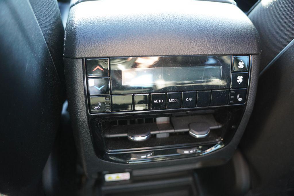 used 2023 Jeep Grand Cherokee L car, priced at $28,987