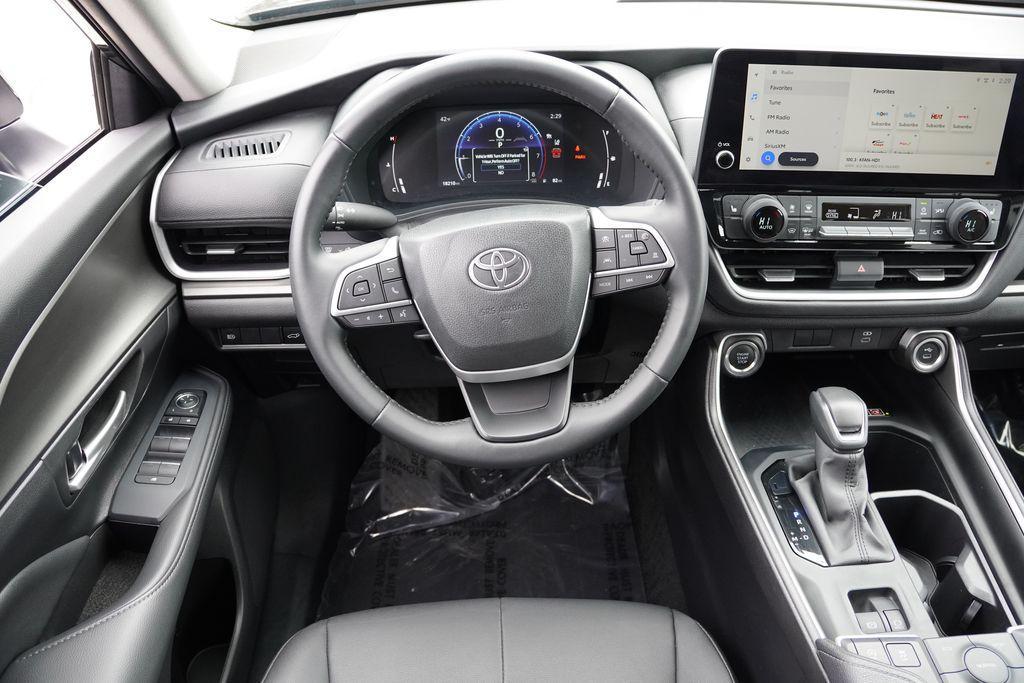 used 2025 Toyota Grand Highlander car, priced at $43,254