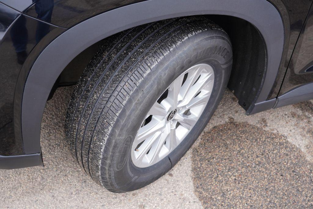 used 2025 Toyota Grand Highlander car, priced at $43,254