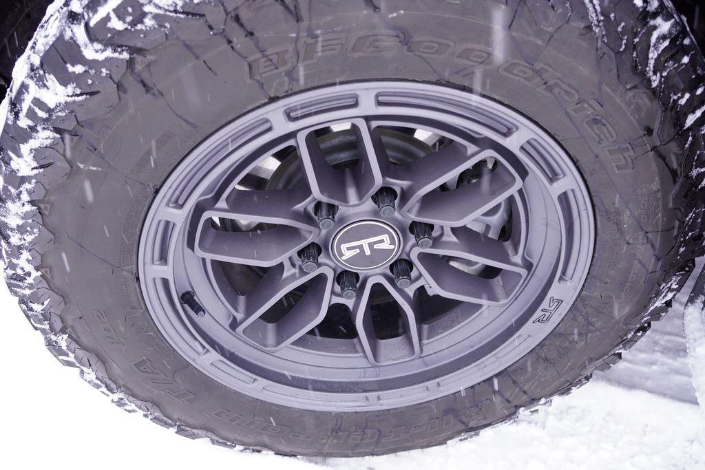 used 2021 Ford F-150 car, priced at $39,514