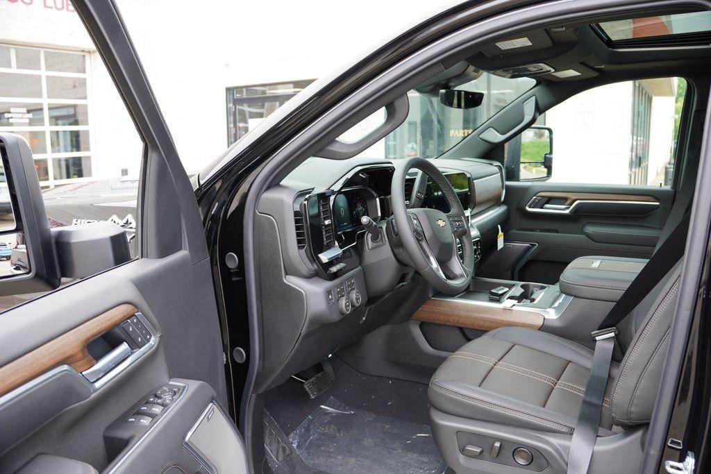 new 2026 Chevrolet Silverado 3500 car, priced at $80,556