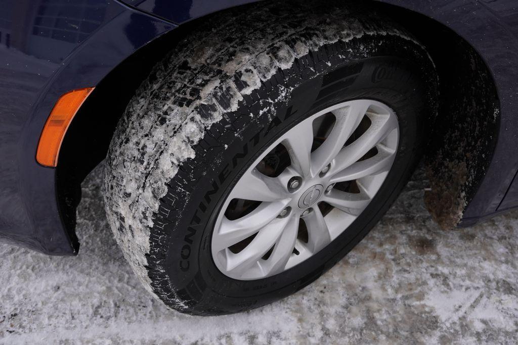 used 2017 Chrysler Pacifica car, priced at $13,227