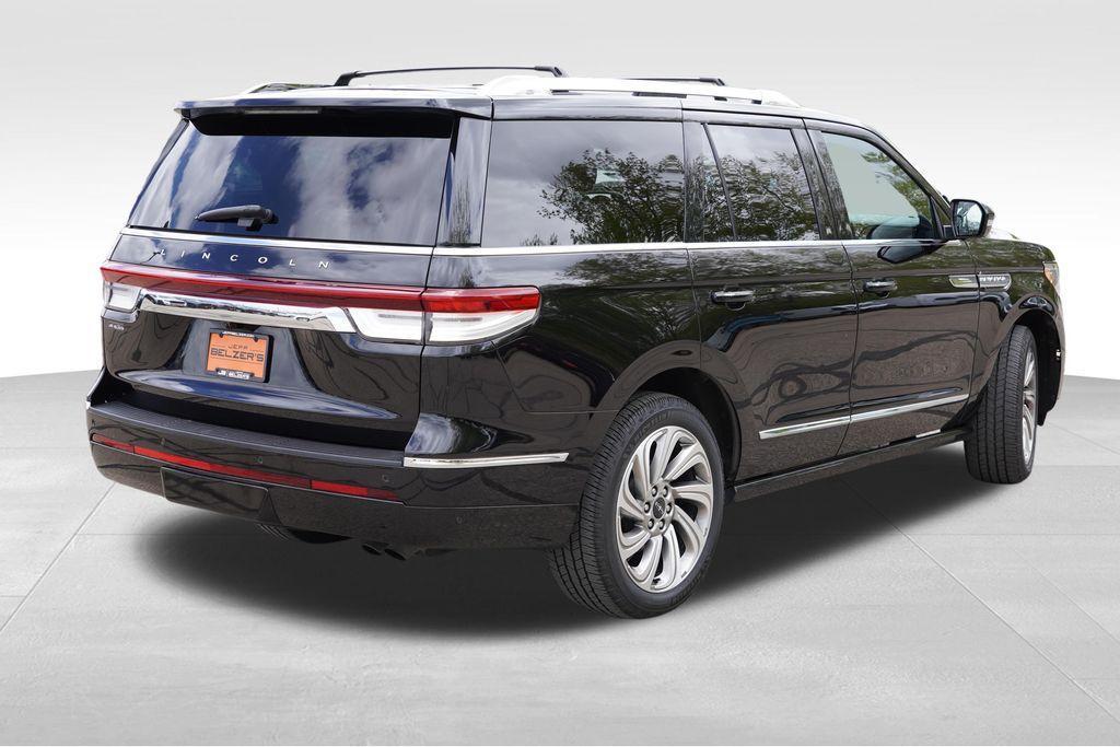 used 2022 Lincoln Navigator car, priced at $51,717
