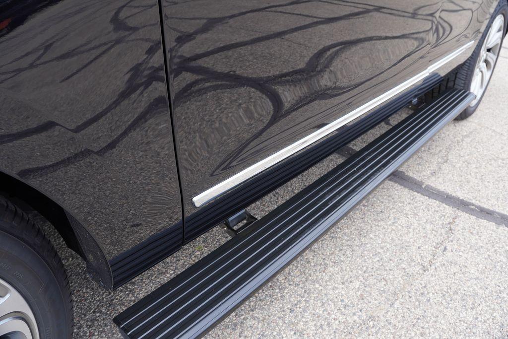 used 2022 Lincoln Navigator car, priced at $51,717