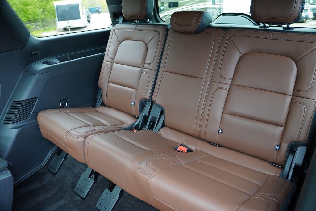 used 2022 Lincoln Navigator car, priced at $51,717