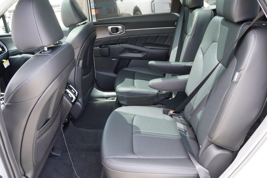 new 2026 Kia Sorento car, priced at $40,484
