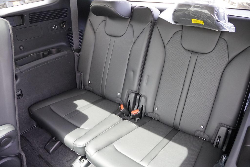 new 2026 Kia Sorento car, priced at $40,484