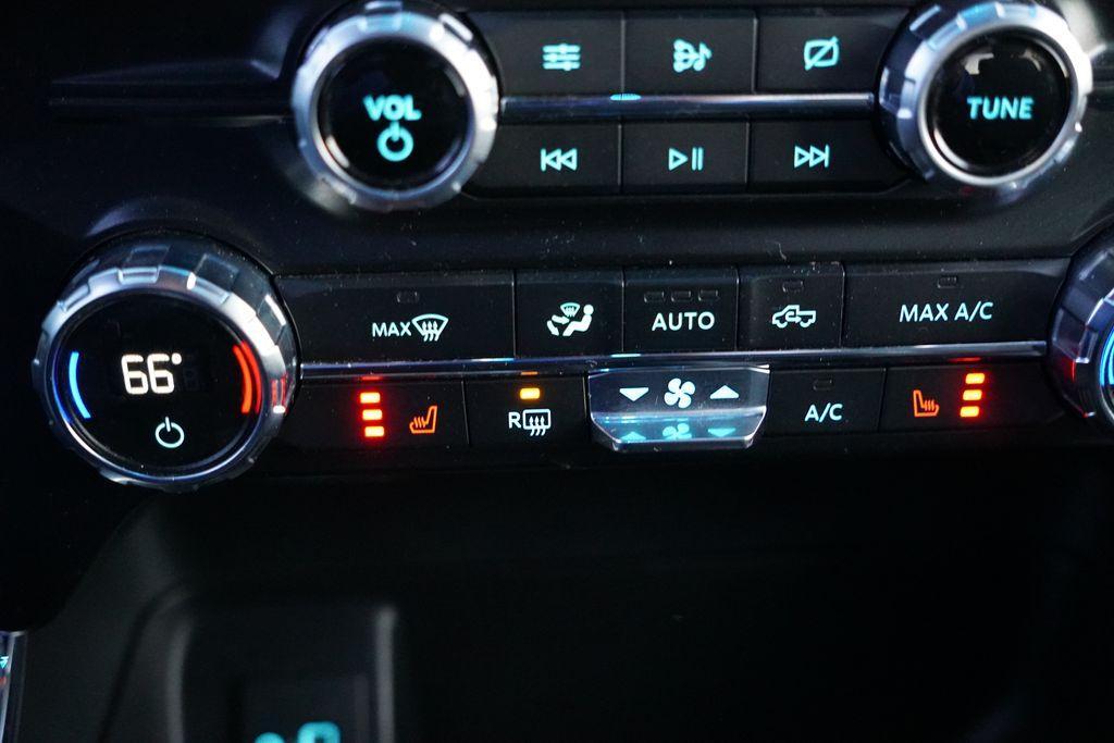 used 2021 Ford F-150 car, priced at $33,999