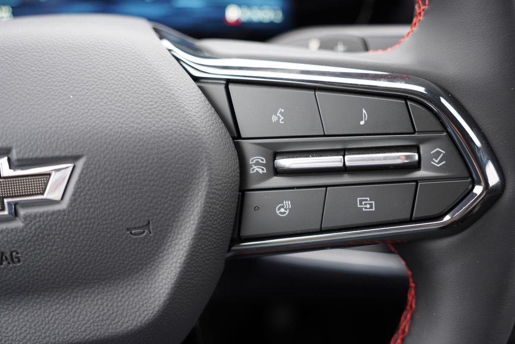 new 2026 Chevrolet Equinox car, priced at $33,695