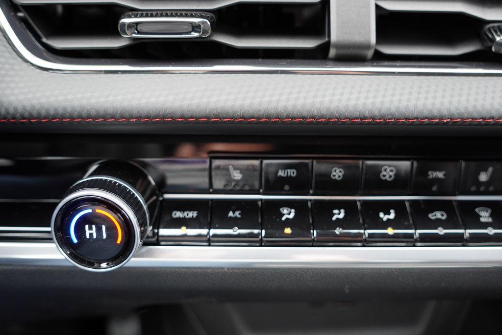 new 2026 Chevrolet Equinox car, priced at $33,695