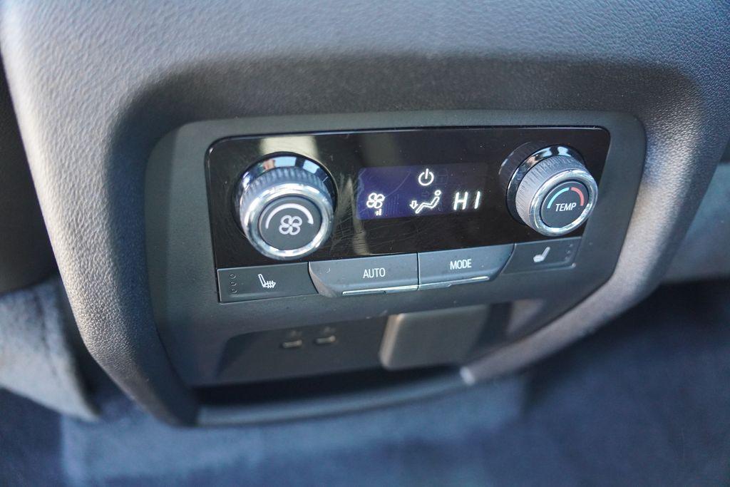 used 2024 Chevrolet Traverse car, priced at $48,851