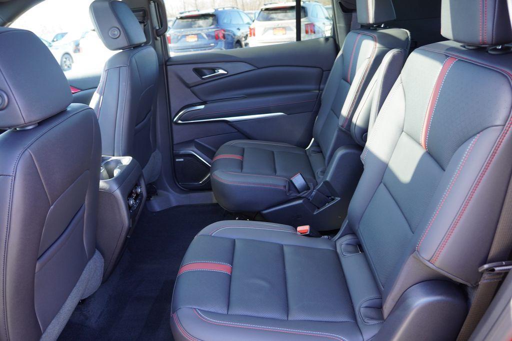 used 2024 Chevrolet Traverse car, priced at $48,851