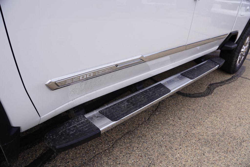 new 2026 Chevrolet Silverado 3500 car, priced at $80,206
