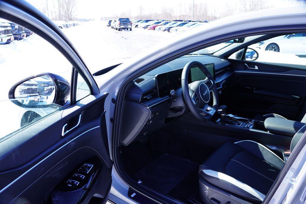 new 2026 Kia K5 car, priced at $30,385