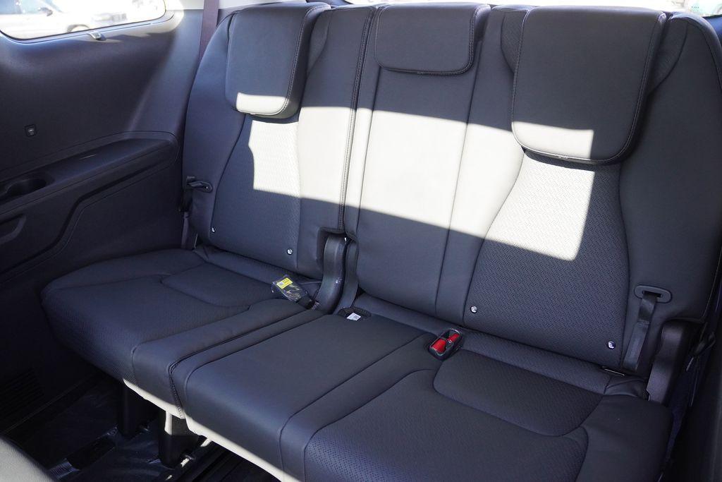 new 2026 Kia Carnival Hybrid car, priced at $49,518
