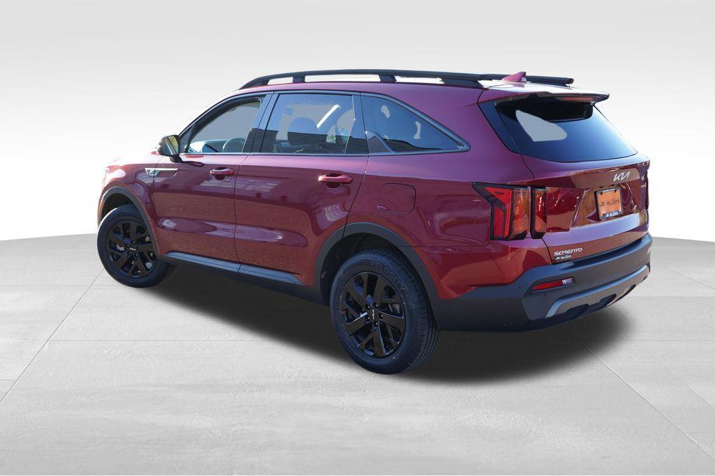 used 2023 Kia Sorento car, priced at $29,126