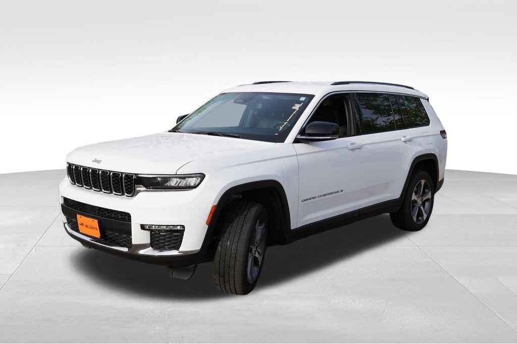 used 2023 Jeep Grand Cherokee L car, priced at $34,327