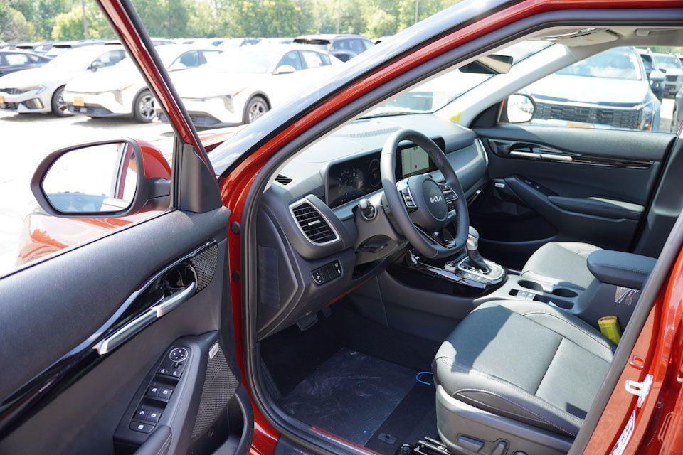 new 2026 Kia Seltos car, priced at $28,610