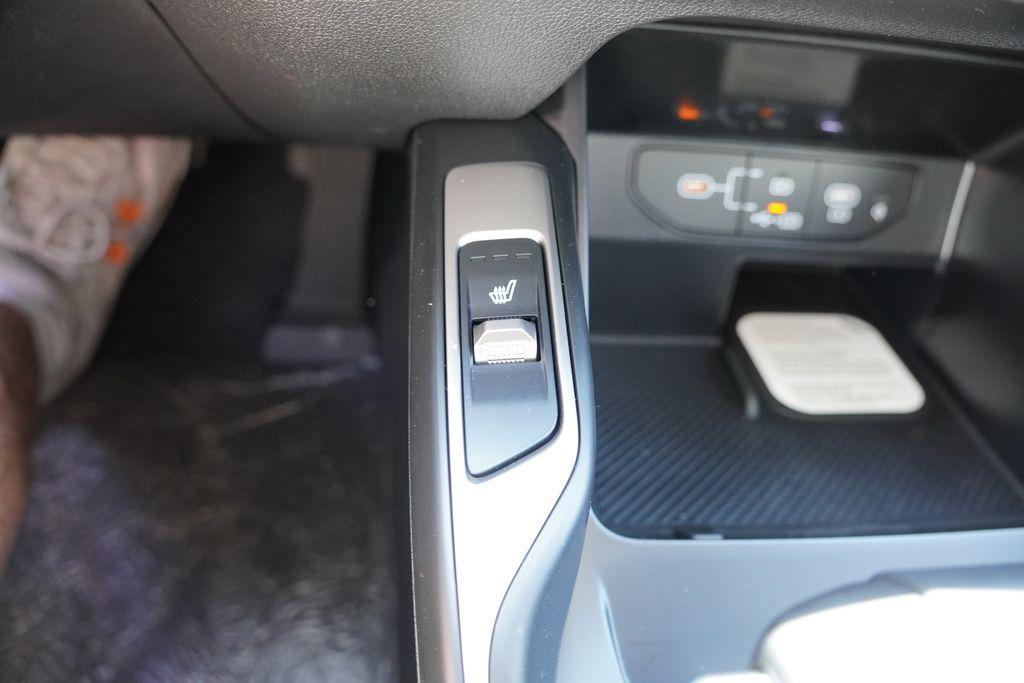new 2026 Kia Sorento car, priced at $35,017