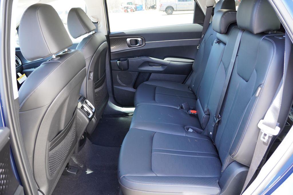 new 2026 Kia Sorento car, priced at $35,017