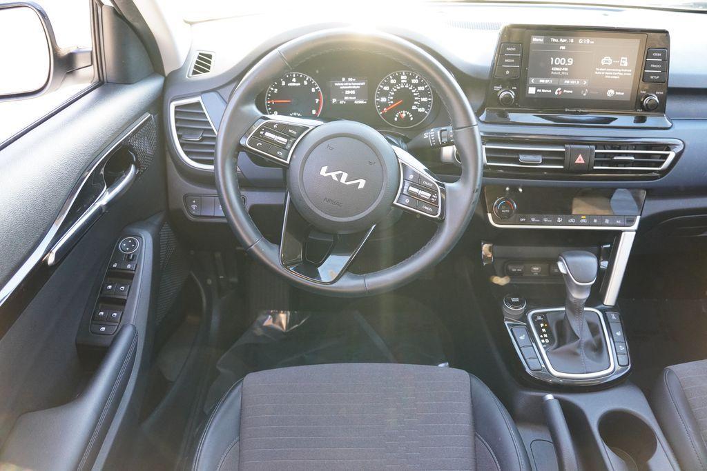 used 2023 Kia Seltos car, priced at $21,302