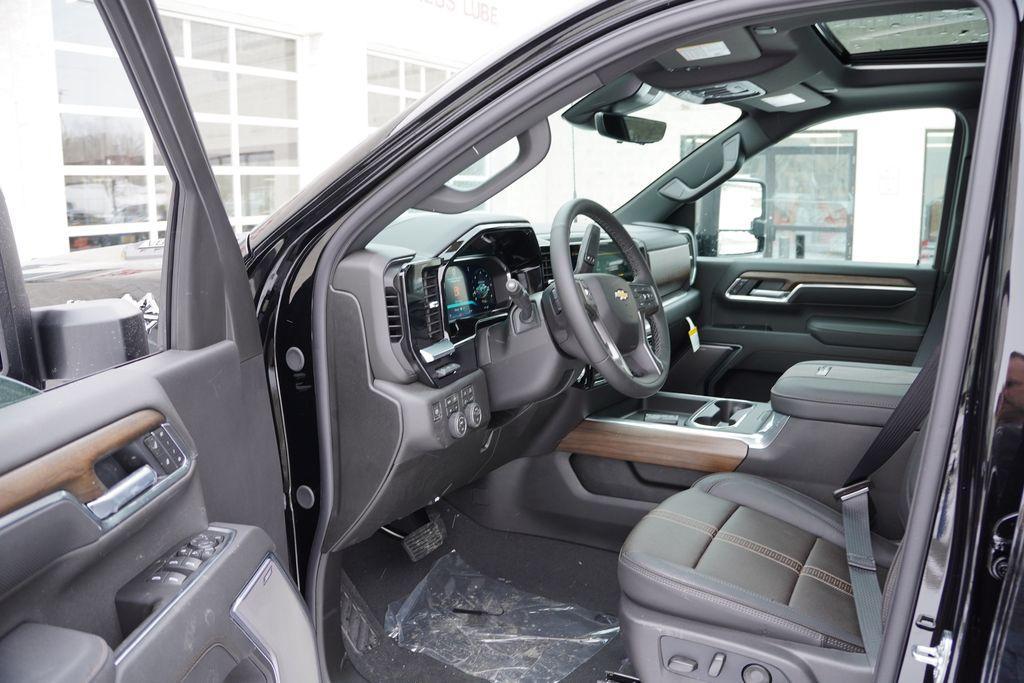 new 2026 Chevrolet Silverado 3500 car, priced at $79,894