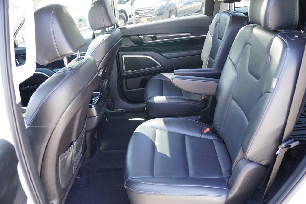 used 2024 Kia Telluride car, priced at $35,424