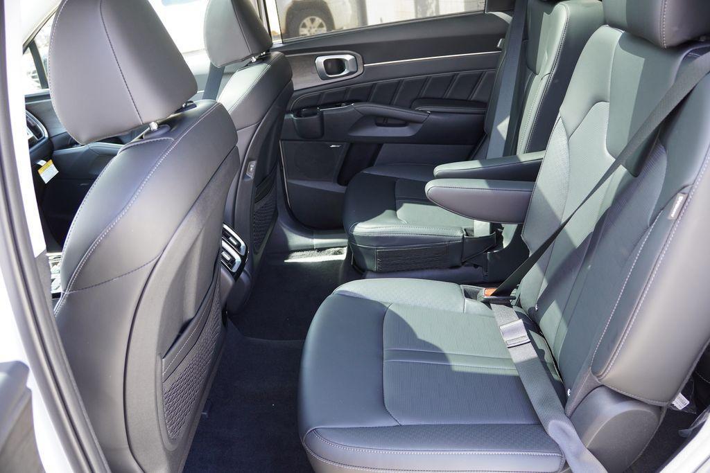 new 2026 Kia Sorento car, priced at $40,484